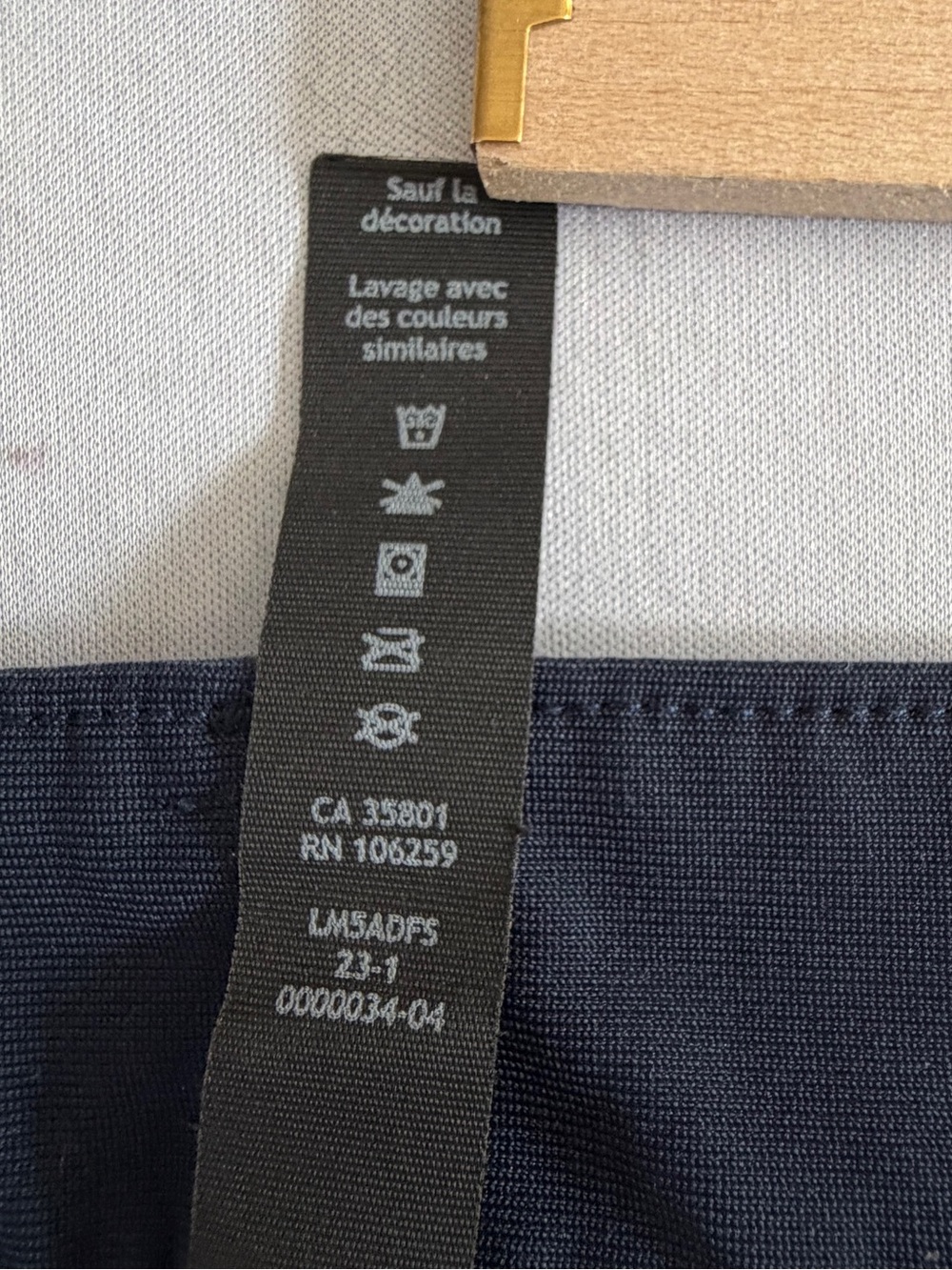 Lululemon Navy Utilitech 7/8 Men’s Golf Stretch S 38 Cropped Performance Travel - Picture 4 of 10